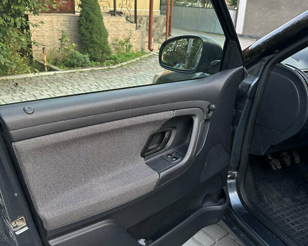 Серый Шкода Фабия, объемом двигателя 1.2 л и пробегом 260 тыс. км за 5499 $, фото 14 на Automoto.ua