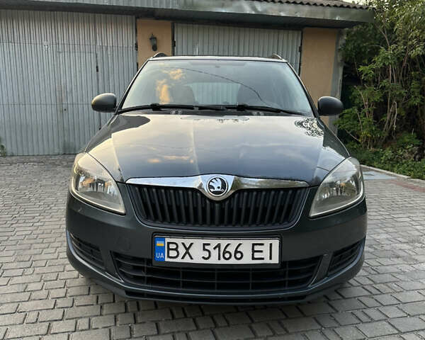 Серый Шкода Фабия, объемом двигателя 1.2 л и пробегом 260 тыс. км за 5499 $, фото 8 на Automoto.ua