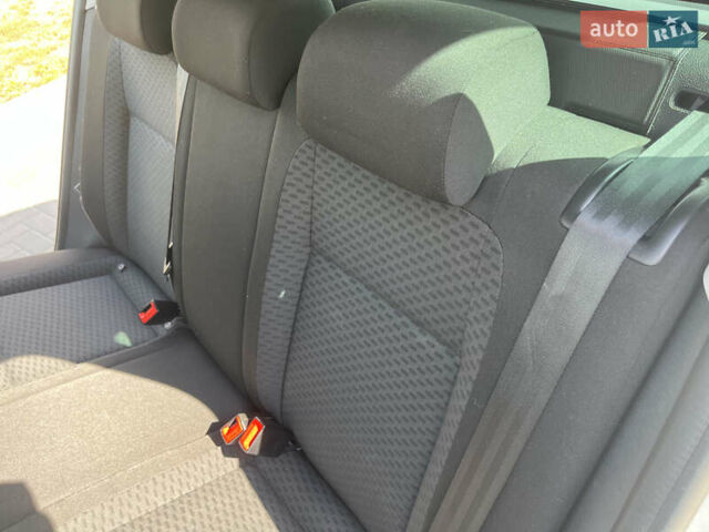 Сірий Шкода Фабія, об'ємом двигуна 1.6 л та пробігом 182 тис. км за 8700 $, фото 41 на Automoto.ua