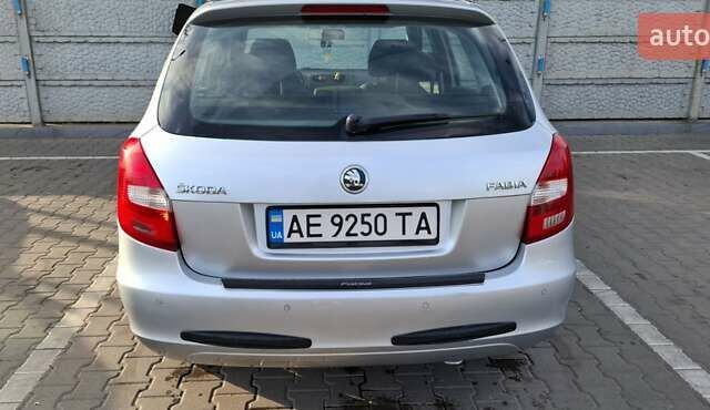 Сірий Шкода Фабія, об'ємом двигуна 1.6 л та пробігом 185 тис. км за 7200 $, фото 2 на Automoto.ua