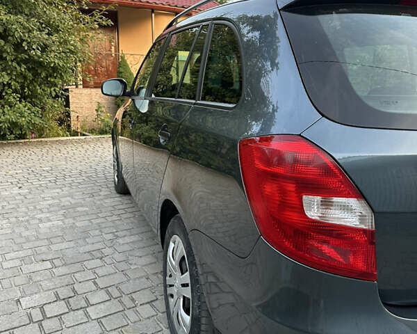 Серый Шкода Фабия, объемом двигателя 1.2 л и пробегом 260 тыс. км за 5499 $, фото 10 на Automoto.ua