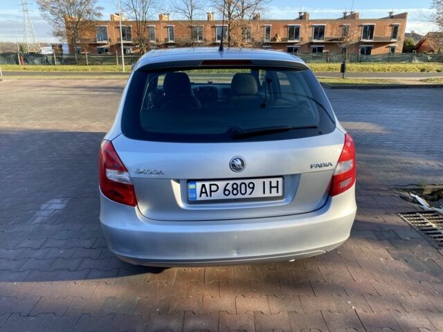 Серый Шкода Фабия, объемом двигателя 1.6 л и пробегом 203 тыс. км за 5500 $, фото 3 на Automoto.ua