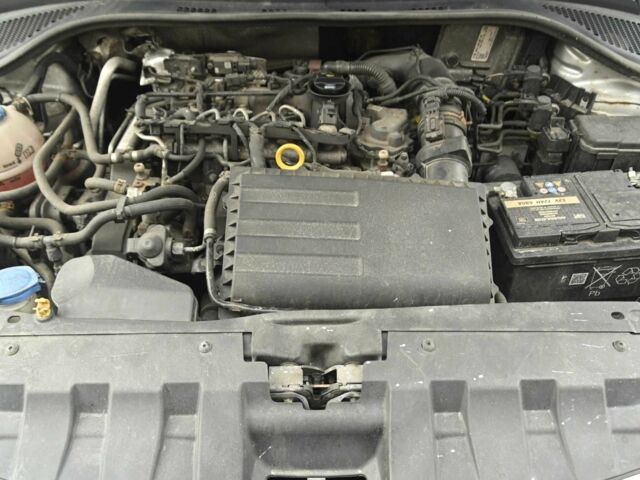 Шкода Фабия 2015 в Бердичеве на Automoto.ua Серый Шкода Фабия, объемом двигателя 1.4 л и пробегом 237 тыс. км за 8500 $, фото 8 на Automoto.ua