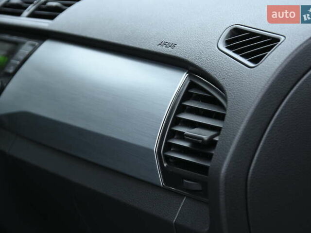 Серый Шкода Фабия, объемом двигателя 1.4 л и пробегом 238 тыс. км за 8400 $, фото 33 на Automoto.ua