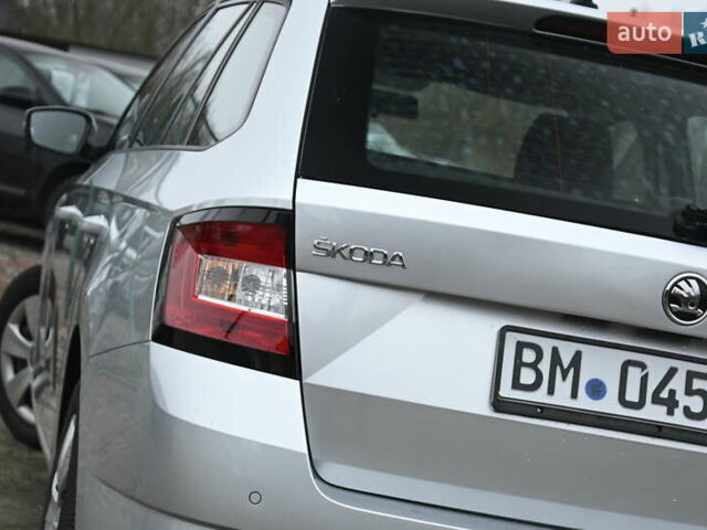 Серый Шкода Фабия, объемом двигателя 1.4 л и пробегом 238 тыс. км за 8400 $, фото 10 на Automoto.ua