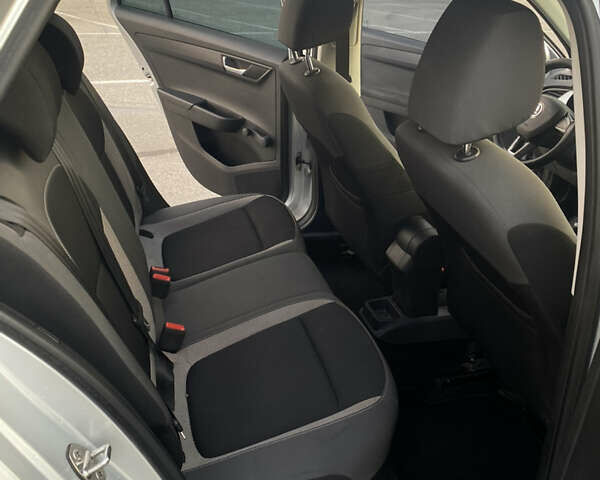 Сірий Шкода Фабія, об'ємом двигуна 1.4 л та пробігом 306 тис. км за 7500 $, фото 26 на Automoto.ua