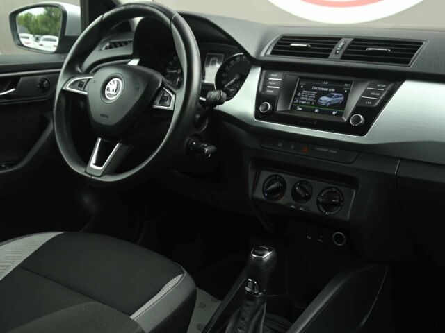 Шкода Фабия 2015 в Бердичеве на Automoto.ua Серый Шкода Фабия, объемом двигателя 1.4 л и пробегом 237 тыс. км за 8500 $, фото 18 на Automoto.ua