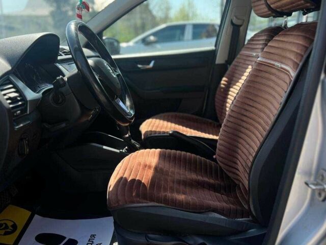 Сірий Шкода Фабія, об'ємом двигуна 1.4 л та пробігом 214 тис. км за 7490 $, фото 8 на Automoto.ua