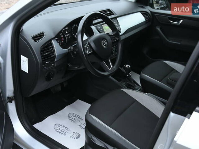 Серый Шкода Фабия, объемом двигателя 1.4 л и пробегом 238 тыс. км за 8400 $, фото 17 на Automoto.ua