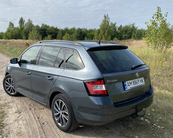 Сірий Шкода Фабія, об'ємом двигуна 1.42 л та пробігом 193 тис. км за 8900 $, фото 6 на Automoto.ua