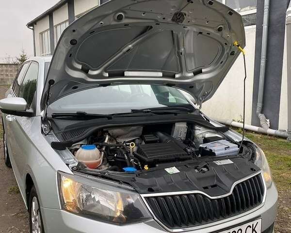 Сірий Шкода Фабія, об'ємом двигуна 1.2 л та пробігом 148 тис. км за 7800 $, фото 11 на Automoto.ua