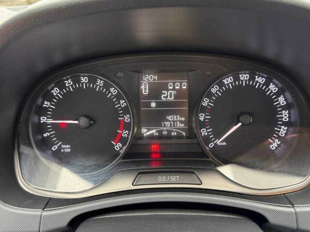 Сірий Шкода Фабія, об'ємом двигуна 1.4 л та пробігом 185 тис. км за 7500 $, фото 6 на Automoto.ua