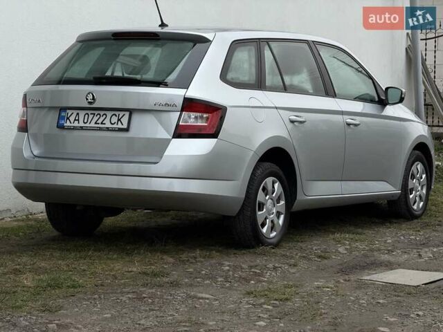 Сірий Шкода Фабія, об'ємом двигуна 1.2 л та пробігом 148 тис. км за 7800 $, фото 2 на Automoto.ua