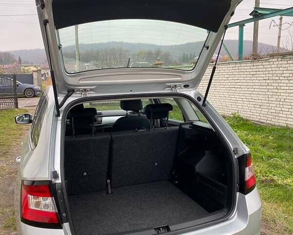 Сірий Шкода Фабія, об'ємом двигуна 1.2 л та пробігом 148 тис. км за 7800 $, фото 19 на Automoto.ua