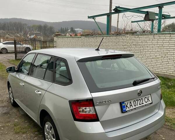 Сірий Шкода Фабія, об'ємом двигуна 1.2 л та пробігом 148 тис. км за 7800 $, фото 5 на Automoto.ua