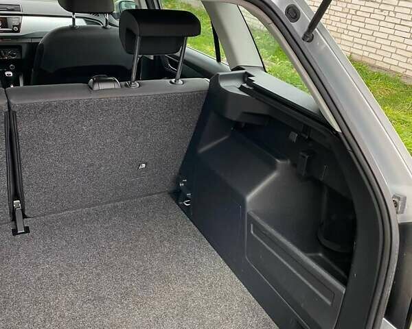 Сірий Шкода Фабія, об'ємом двигуна 1.2 л та пробігом 148 тис. км за 7800 $, фото 21 на Automoto.ua