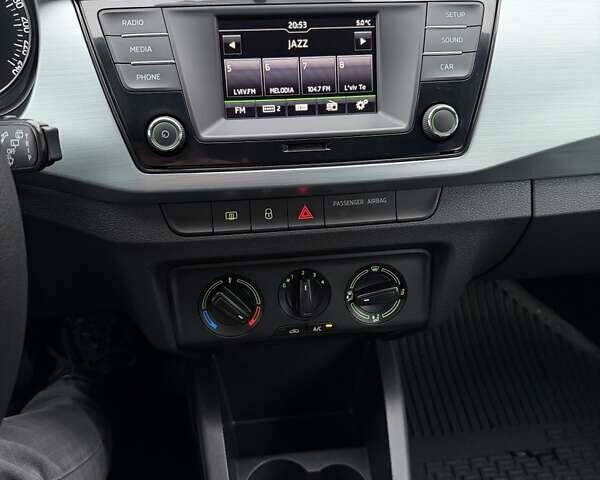 Сірий Шкода Фабія, об'ємом двигуна 1.2 л та пробігом 148 тис. км за 7800 $, фото 8 на Automoto.ua