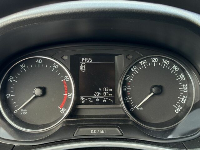 Серый Шкода Фабия, объемом двигателя 1 л и пробегом 204 тыс. км за 6800 $, фото 11 на Automoto.ua