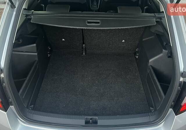 Сірий Шкода Фабія, об'ємом двигуна 1.6 л та пробігом 52 тис. км за 14854 $, фото 9 на Automoto.ua