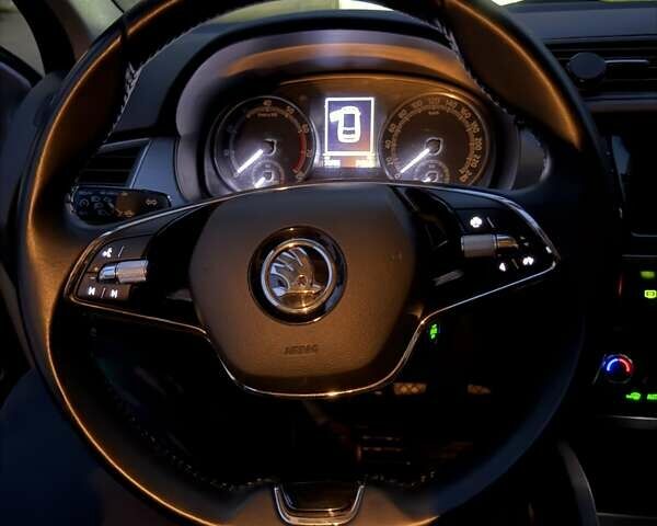 Серый Шкода Фабия, объемом двигателя 1 л и пробегом 71 тыс. км за 11400 $, фото 32 на Automoto.ua