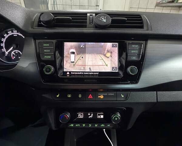 Серый Шкода Фабия, объемом двигателя 1 л и пробегом 71 тыс. км за 11400 $, фото 25 на Automoto.ua