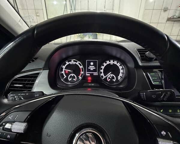 Серый Шкода Фабия, объемом двигателя 1 л и пробегом 71 тыс. км за 11400 $, фото 23 на Automoto.ua