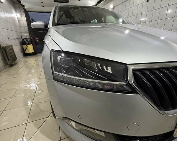 Серый Шкода Фабия, объемом двигателя 1 л и пробегом 71 тыс. км за 11400 $, фото 11 на Automoto.ua