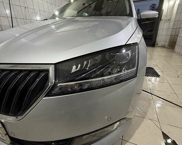 Серый Шкода Фабия, объемом двигателя 1 л и пробегом 71 тыс. км за 11400 $, фото 10 на Automoto.ua