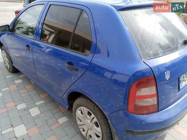 Синий Шкода Фабия, объемом двигателя 1.4 л и пробегом 250 тыс. км за 3200 $, фото 3 на Automoto.ua