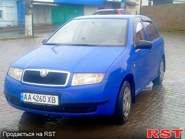 Синий Шкода Фабия, объемом двигателя 1.4 л и пробегом 190 тыс. км за 3500 $, фото 4 на Automoto.ua