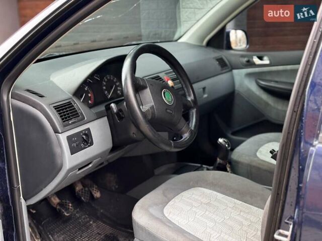 Синій Шкода Фабія, об'ємом двигуна 1.4 л та пробігом 352 тис. км за 2150 $, фото 18 на Automoto.ua