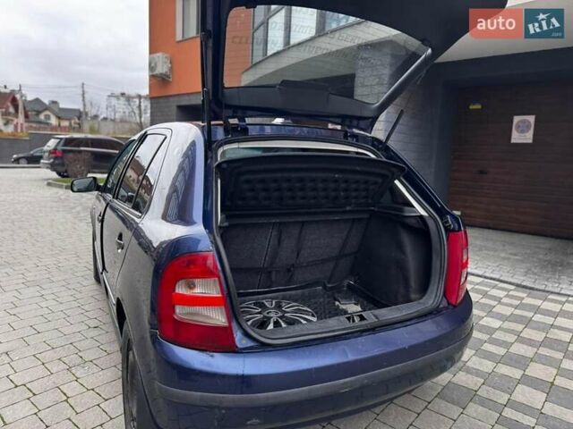 Синій Шкода Фабія, об'ємом двигуна 1.4 л та пробігом 352 тис. км за 2150 $, фото 31 на Automoto.ua