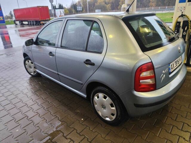 Синій Шкода Фабія, об'ємом двигуна 1.4 л та пробігом 166 тис. км за 2800 $, фото 3 на Automoto.ua