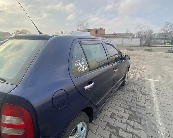 Синий Шкода Фабия, объемом двигателя 1.4 л и пробегом 280 тыс. км за 3600 $, фото 10 на Automoto.ua