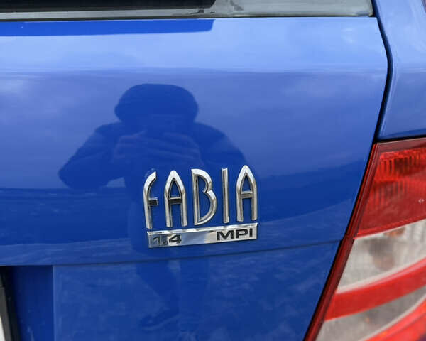 Синий Шкода Фабия, объемом двигателя 1.39 л и пробегом 188 тыс. км за 3600 $, фото 48 на Automoto.ua