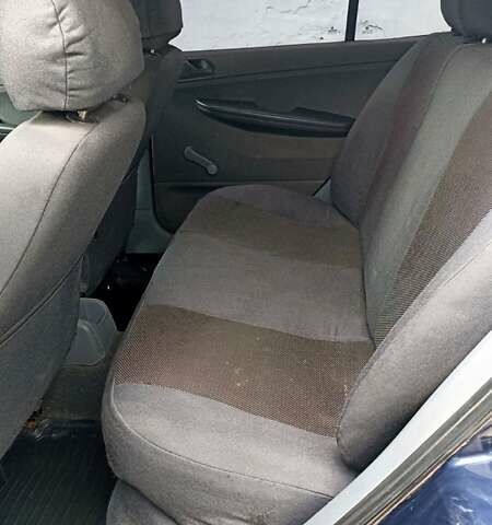 Синий Шкода Фабия, объемом двигателя 1.4 л и пробегом 300 тыс. км за 2350 $, фото 7 на Automoto.ua