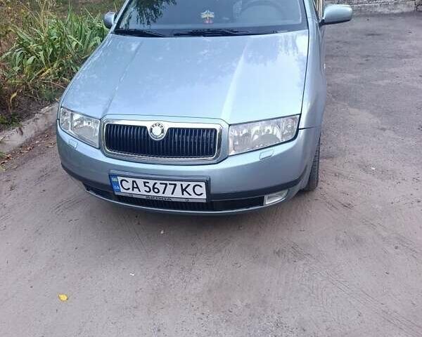 Синий Шкода Фабия, объемом двигателя 1.4 л и пробегом 263 тыс. км за 3800 $, фото 1 на Automoto.ua