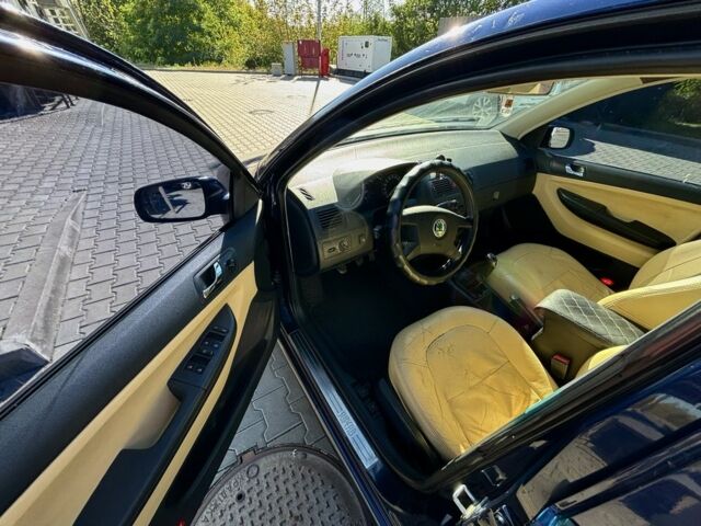Синій Шкода Фабія, об'ємом двигуна 2 л та пробігом 445 тис. км за 3700 $, фото 10 на Automoto.ua