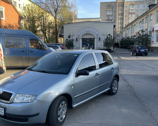 Синій Шкода Фабія, об'ємом двигуна 1.39 л та пробігом 203 тис. км за 3800 $, фото 4 на Automoto.ua