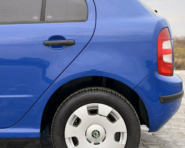 Синий Шкода Фабия, объемом двигателя 1.39 л и пробегом 188 тыс. км за 3600 $, фото 21 на Automoto.ua