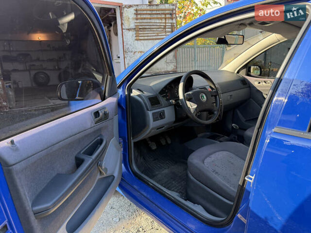 Синій Шкода Фабія, об'ємом двигуна 1.4 л та пробігом 188 тис. км за 3800 $, фото 10 на Automoto.ua
