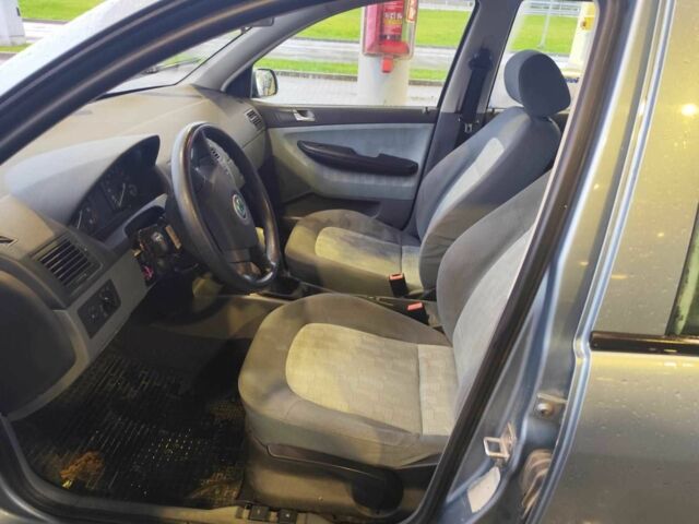 Синій Шкода Фабія, об'ємом двигуна 1.4 л та пробігом 166 тис. км за 2800 $, фото 7 на Automoto.ua