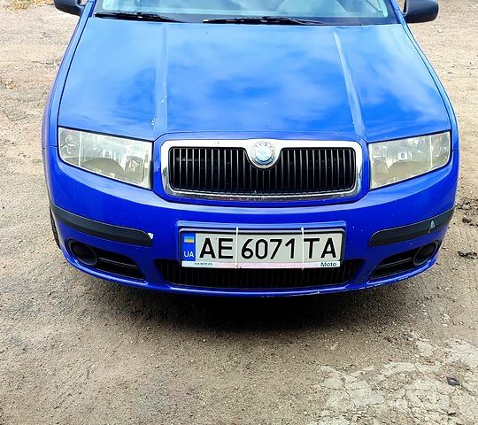 Синий Шкода Фабия, объемом двигателя 1.4 л и пробегом 206 тыс. км за 4000 $, фото 6 на Automoto.ua