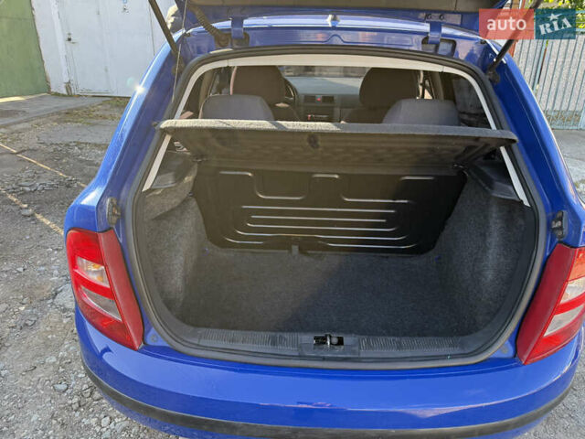 Синій Шкода Фабія, об'ємом двигуна 1.4 л та пробігом 188 тис. км за 3800 $, фото 15 на Automoto.ua