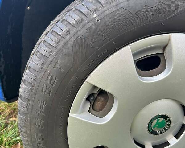 Шкода Фабия 2003 в Александрие на Automoto.ua Синий Шкода Фабия, объемом двигателя 1.2 л и пробегом 279 тыс. км за 2900 $, фото 4 на Automoto.ua