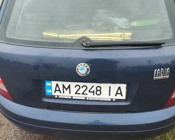 Синій Шкода Фабія, об'ємом двигуна 1.2 л та пробігом 400 тис. км за 3100 $, фото 2 на Automoto.ua