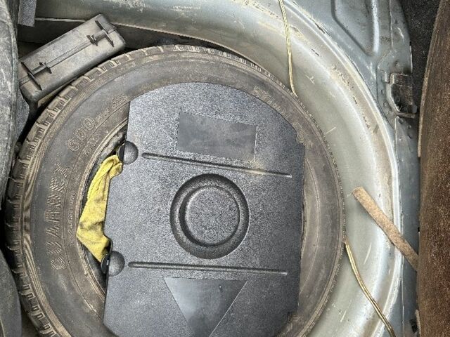 Синий Шкода Фабия, объемом двигателя 1.4 л и пробегом 330 тыс. км за 3500 $, фото 10 на Automoto.ua