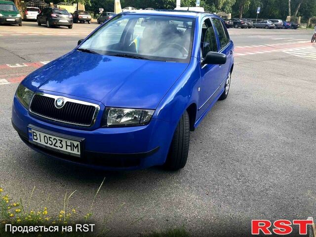 Шкода Фабия 2003 в Полтаве на Automoto.ua Синий Шкода Фабия, объемом двигателя 1.2 л и пробегом 0 тыс. км за 3300 $, фото 1 на Automoto.ua