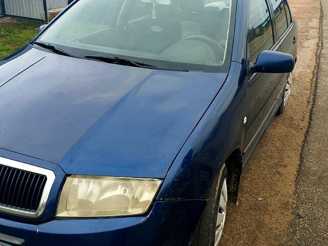 Синій Шкода Фабія, об'ємом двигуна 1.2 л та пробігом 400 тис. км за 3000 $, фото 4 на Automoto.ua