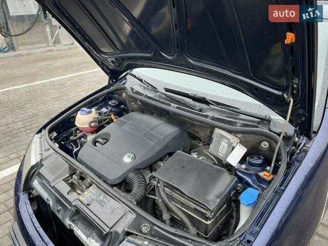 Синий Шкода Фабия, объемом двигателя 1.2 л и пробегом 143 тыс. км за 3600 $, фото 19 на Automoto.ua